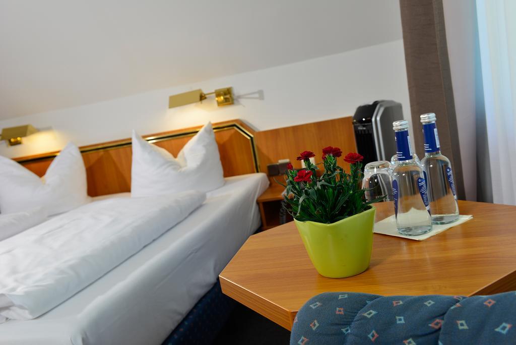 Hotel Sonnenhof 플라인펠트 외부 사진